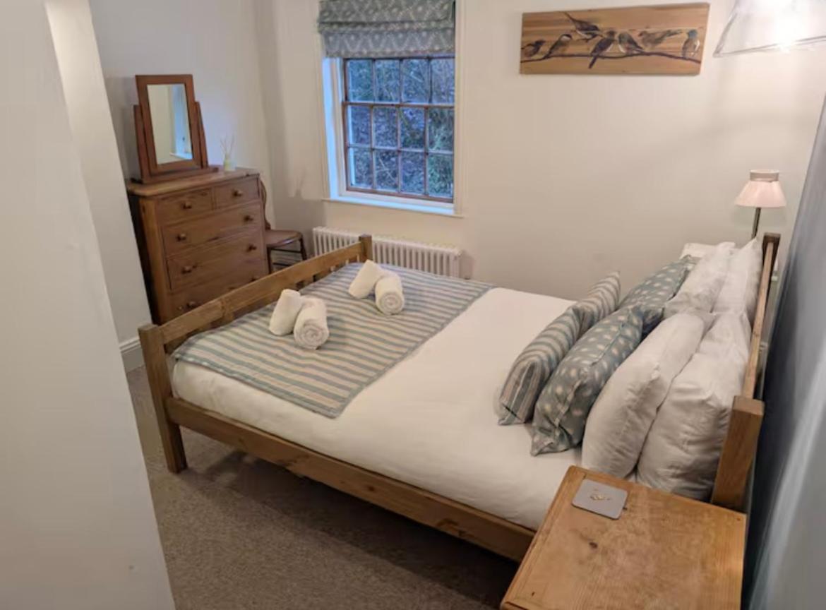 Rock View Cottage, 2 Bedrooms Near Towers Alton (Staffordshire)
